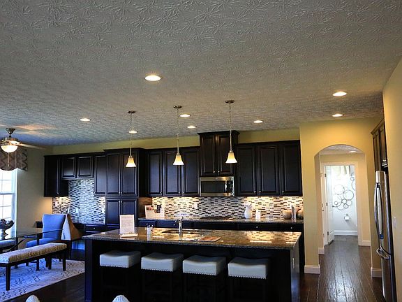 3rd image of 10106 Benham Dr
