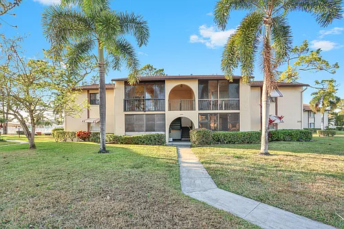 309 Knotty Pine Cir #A-1 Photo 1
