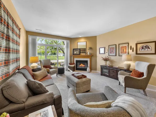 N16W26549 Tall Reeds LANE #A, Pewaukee, WI 53072