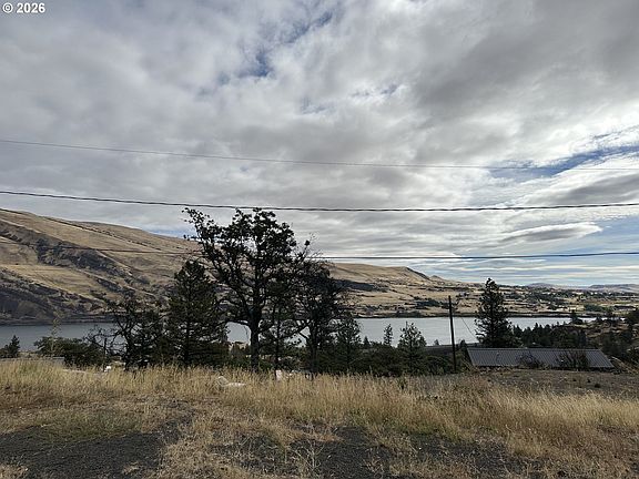 5th image of 4541 Basalt St W