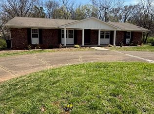 1230 April Dr, Knoxville, TN 37919