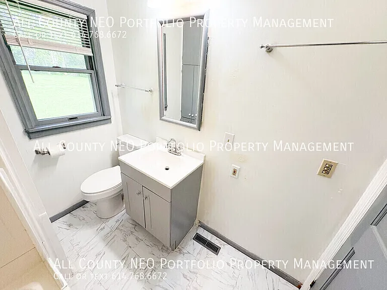3050 Derby Rd — Photo 15