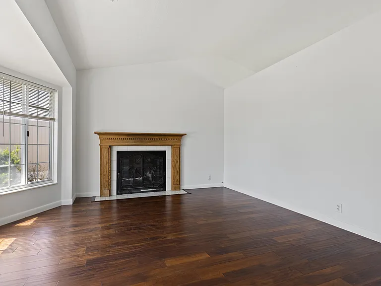 3528 W 5660 S — Photo 3