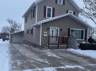 2310 Monroe St, NEW HOLSTEIN, WI 53061