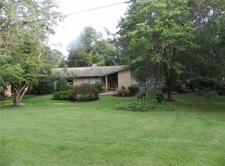 615 Pinecrest Dr, Seneca, SC 29678