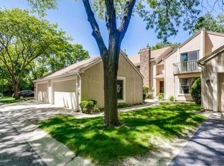 9313 Nesbitt Rd, Bloomington, MN 55437