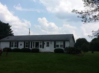 870 Weir Lake Rd, Kunkletown, PA 18058