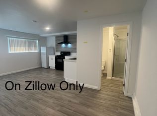 2301 S Warbler St, Santa Ana, CA 92704