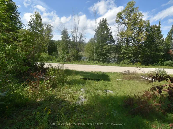 2493 River Rd, North Frontenac, ON K0H 2J0