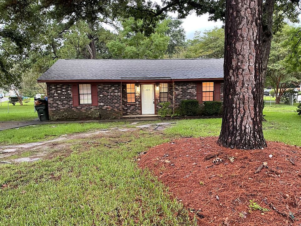 2nd image of 309 Mulberry Dr