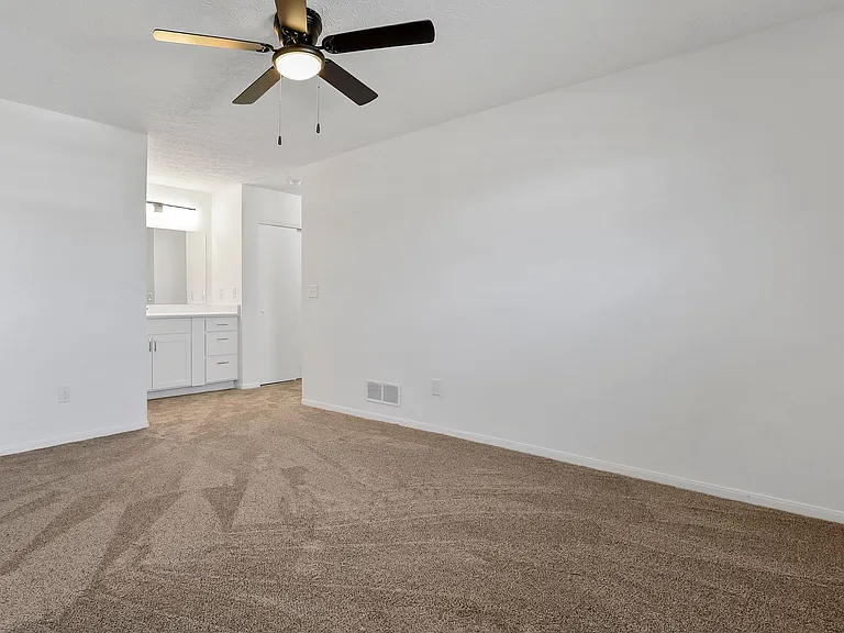 1747 Hightower Dr — Photo 22