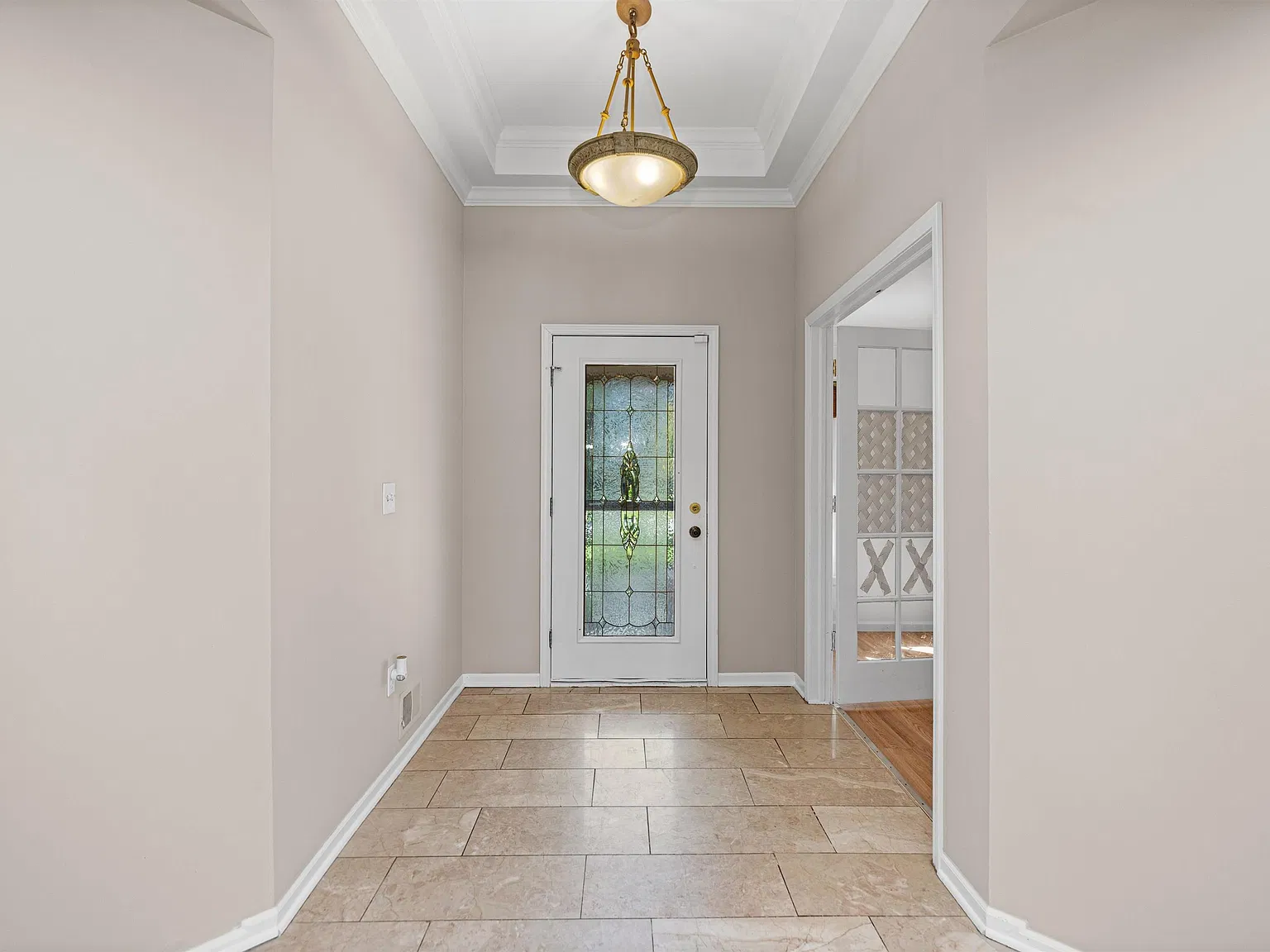 3 bed, 2.5 bath, 2043 sqft, $2,950 — Photo 4
