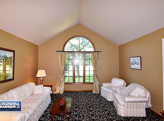 5th image of 7N831 Cloverfield Cir