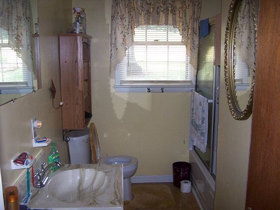 4th image of 1714 Lazenby St