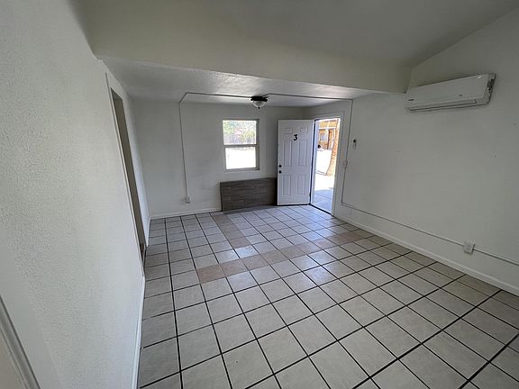 4th image of 66197 Cahuilla Ave #3