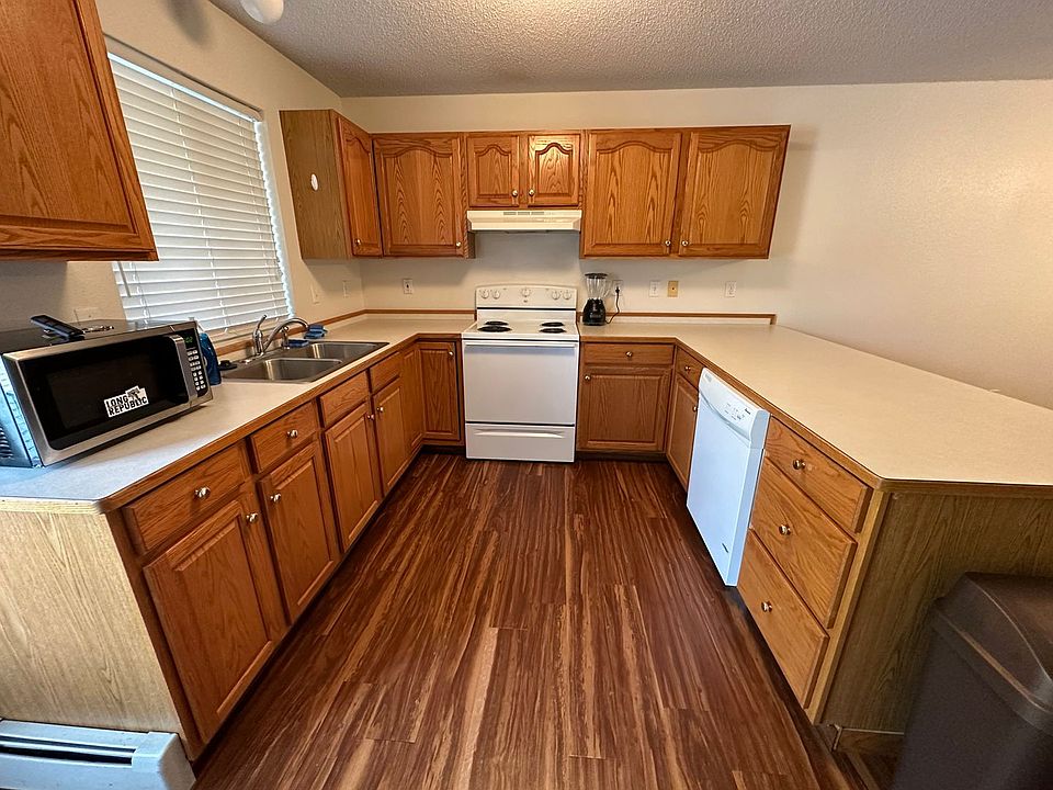 1st image of 155 Stuttgart Dr #12