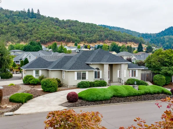 147 Wingfoot Ct, Winchester, OR 97495