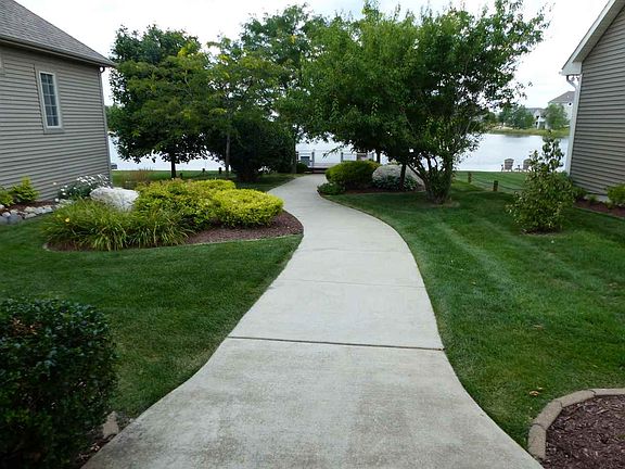 3rd image of 4614 Pier Ct
