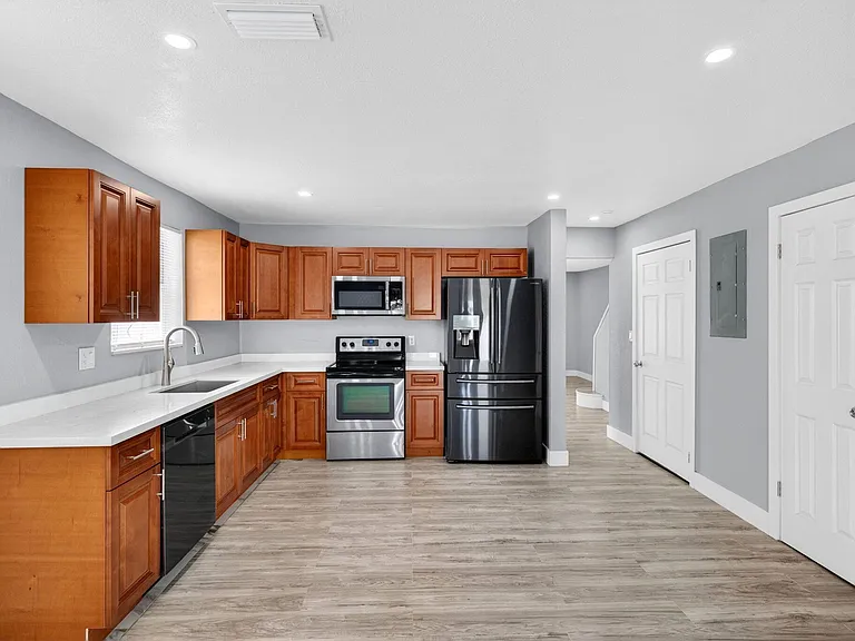 5424 SW 44th Ter — Photo 21