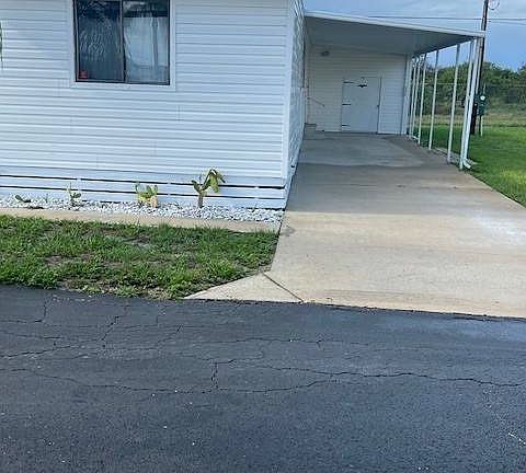 2nd image of 1239 W Rudolph St