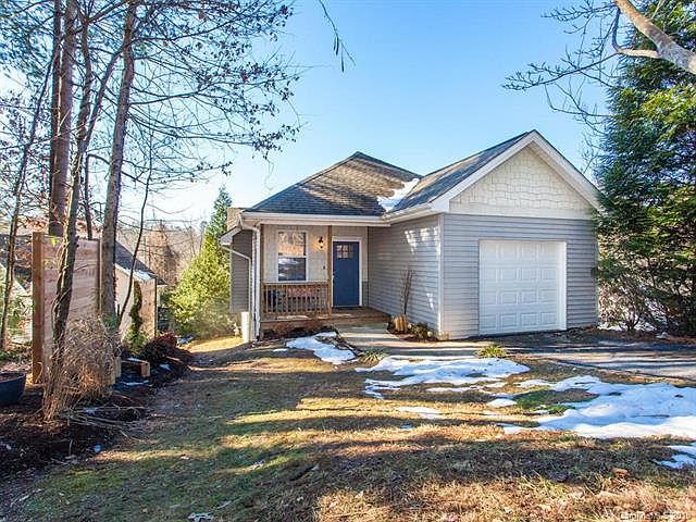 1st image of 22 S Cottage Ct