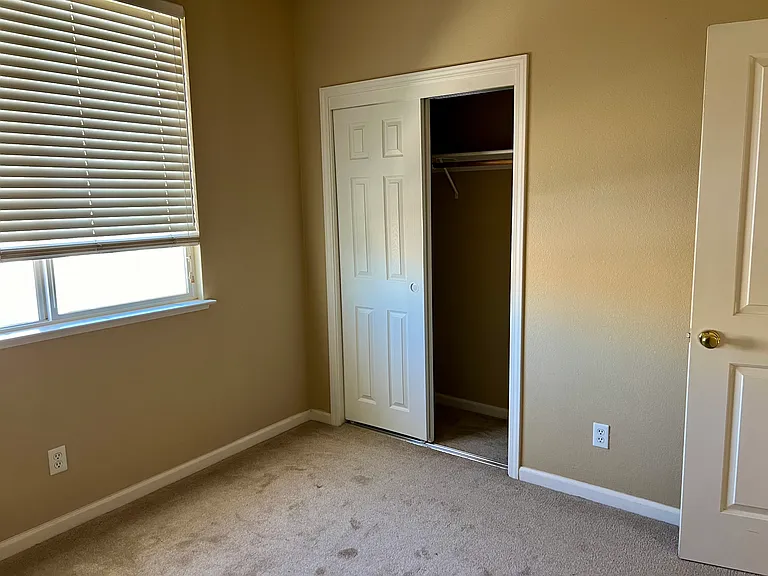 2441 Jessica Cir — Photo 29