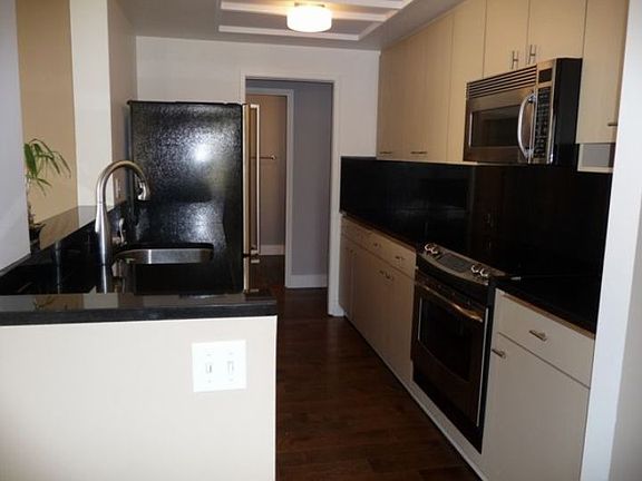 4th image of 1107 1st Ave APT 1101