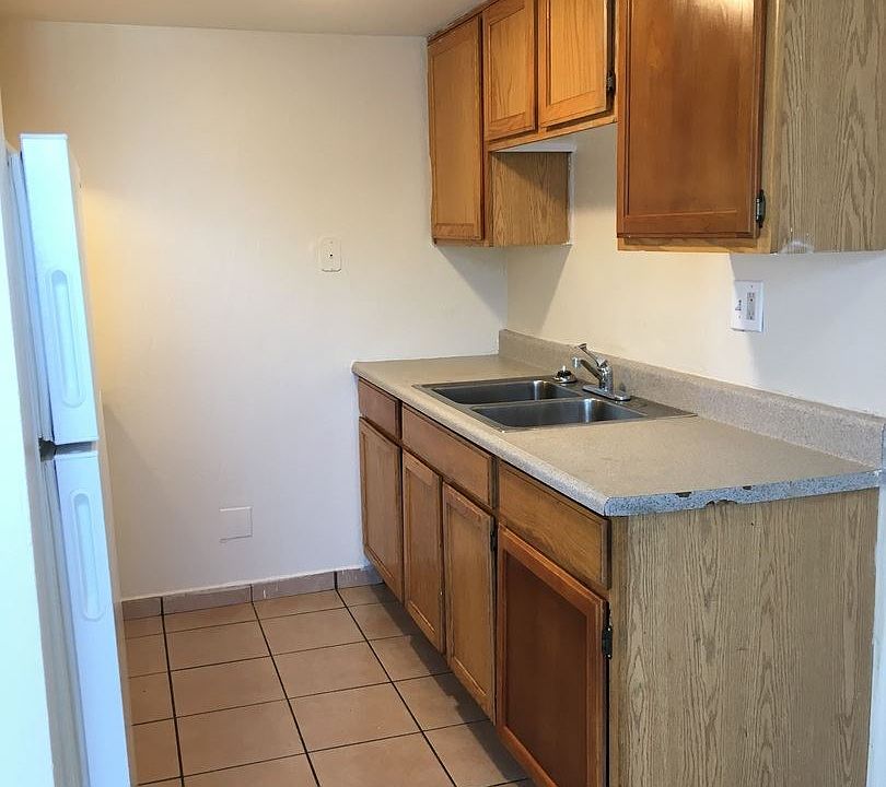 1st image of 819 S Stapley Dr APT 18