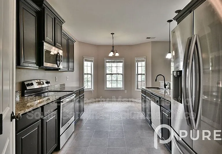 452 Rushfoil Dr — Photo 9