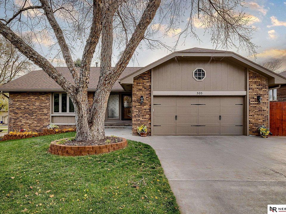 1st image of 505 Winchester Cir