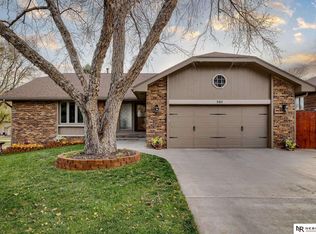 505 Winchester Cir, Papillion, NE 68046