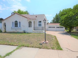 710 Pine Ave, Canon City, CO 81212