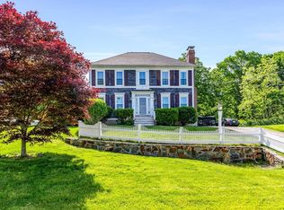54 Old Merrill St, Amesbury, MA 01913
