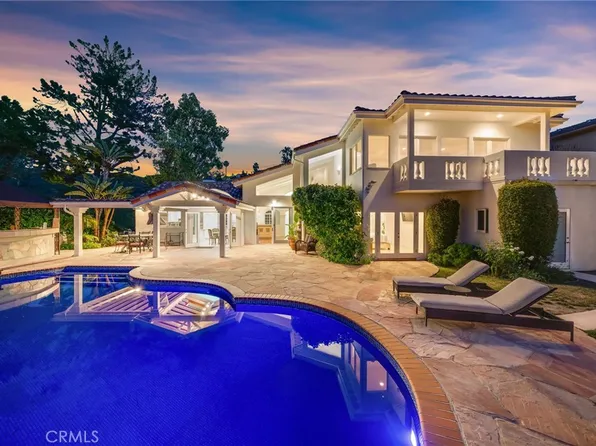 22435 Galilee St, Calabasas, CA 91302