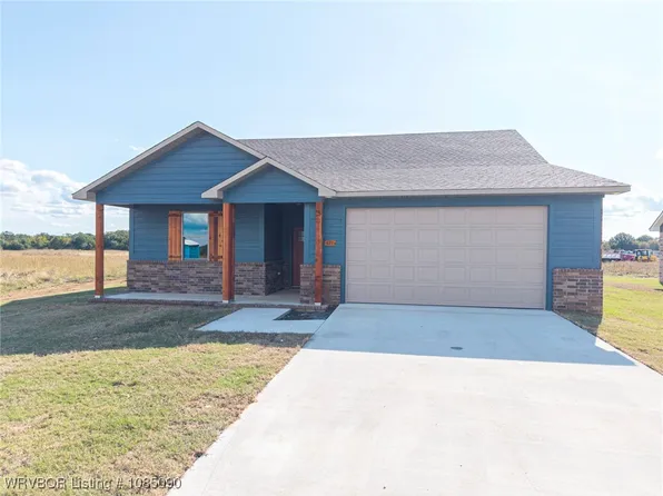 127 Countryside Way, Pocola, OK 74902