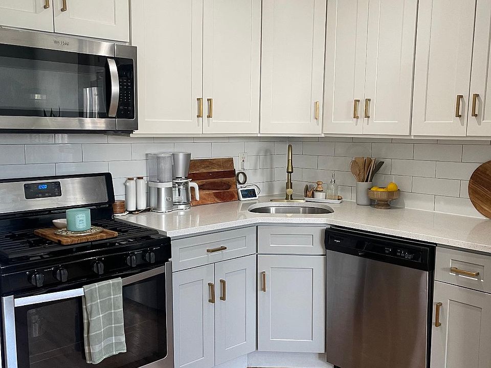 1st image of 174 Kearney Ave Floor 1