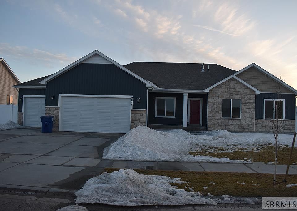 1st image of 2848 E Larson Dr