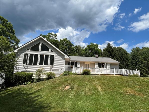 8 Trillium Rd