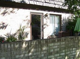 813 Tollis Pkwy #6, Broadview Heights, OH 44147