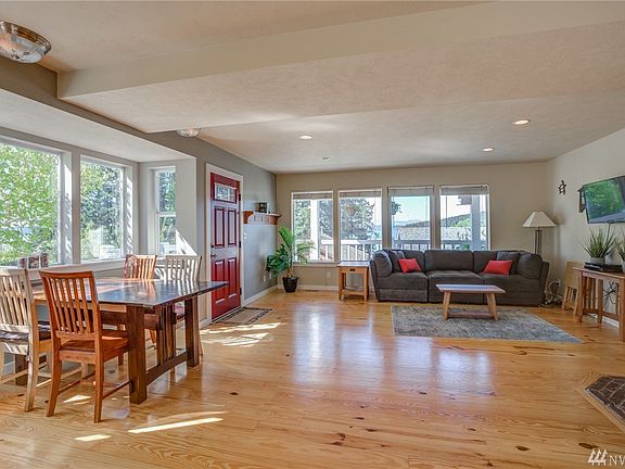 4th image of 359 Hill Park Ct