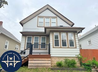 2445 S Austin St, Milwaukee, WI 53207