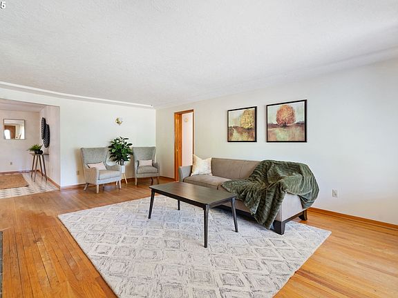 5th image of 11514 SE Wood Ave