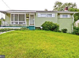 8 Pepper Mill Dr, Capitol Heights, MD