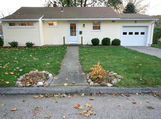 4 Meditz Ct, Norwich, CT 06360