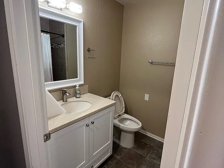 13210 Tamarisk Rd — Photo 7