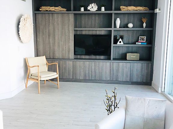 5th image of 10 Venetian Way APT 1802