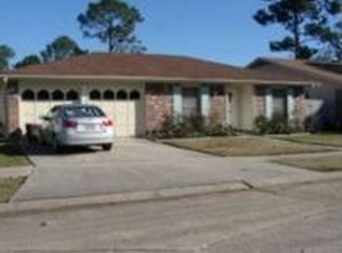 561 Morningside Dr, Gretna, LA 70056