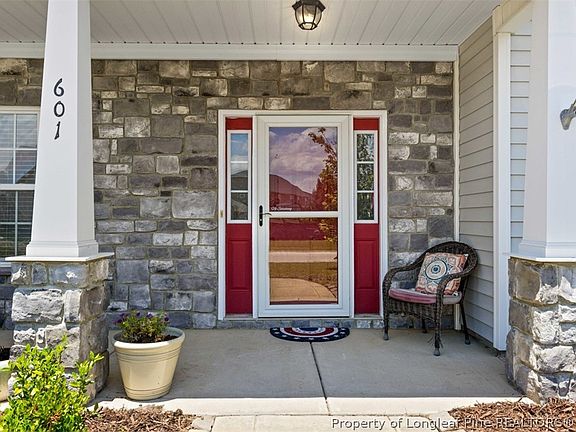 4th image of 601 Wedgefield Dr