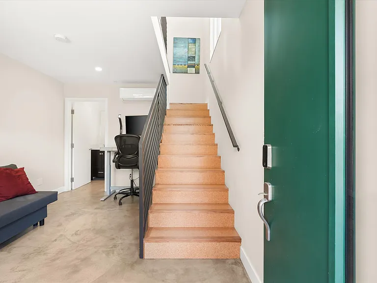 Entry room use for office or guest.