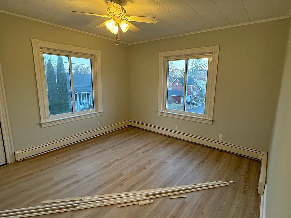 1st image of 20 Reservoir Ave APT 2